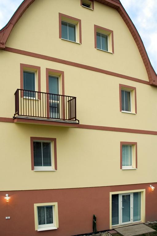 Pension Villa Maria Karlsbad Exteriör bild